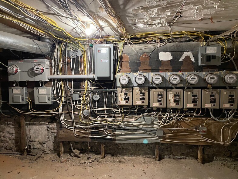 More Photos Of 101 Comstock Ave, Syracuse Apartments For Sale