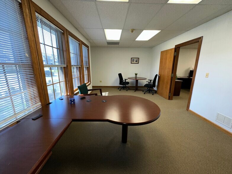More Photos Of 121 Union Ave, Middlesex Office Residential For Lease