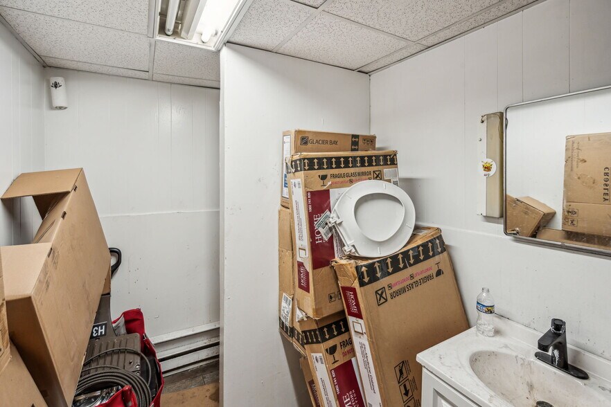 More Photos Of 2901 N 18th St, Philadelphia Warehouse For Sale