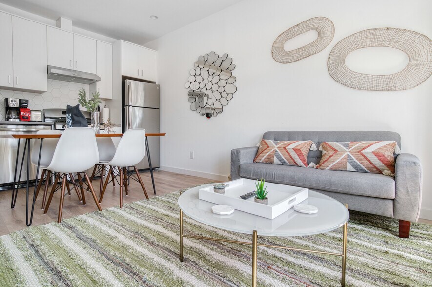 More Photos Of 1668 Washington St, San Francisco Apartments For Sale