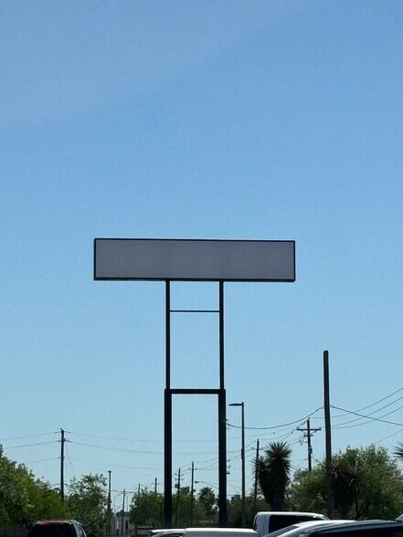 More Photos Of 2250-2334 Boca Chica Blvd, Brownsville Unknown For Lease