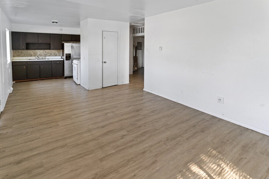 More Photos Of 765 Howland Ave, Toledo Apartments For Sale