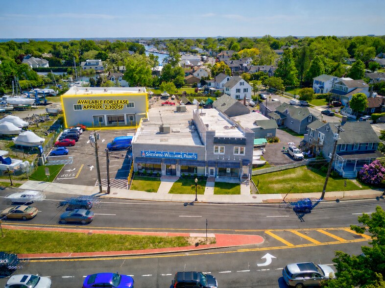 Primary Photo Of 258-262 E Main St, Babylon Unknown For Lease