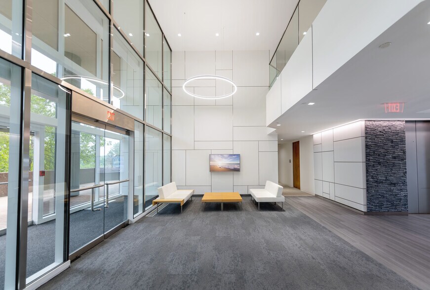 More Photos Of 11350 Random Hills Rd, Fairfax Office For Lease