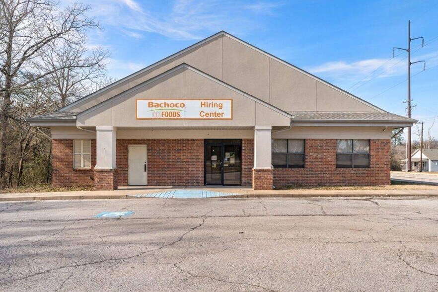 More Photos Of 4020 Newlon Rd, Fort Smith Office For Lease