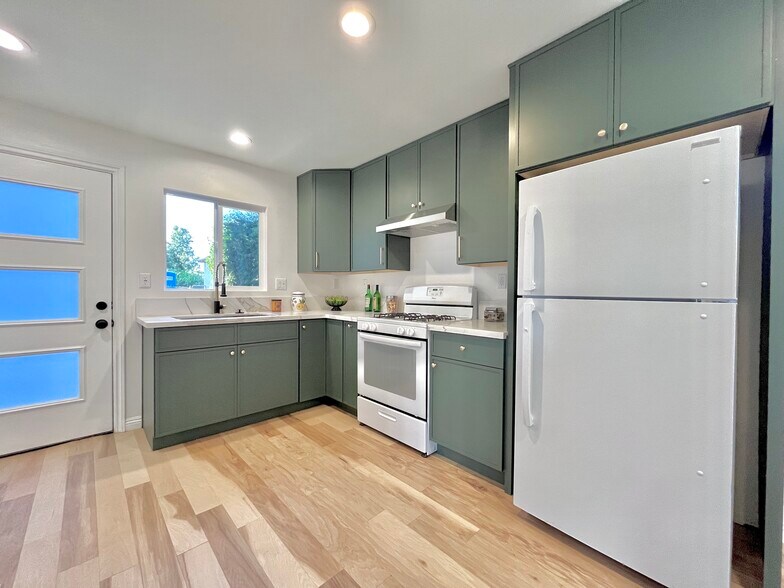 More Photos Of 938 E Sandra Ave, Arcadia Apartments For Sale