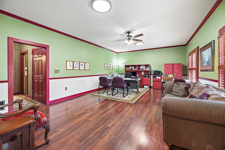 More Photos Of 1106 Avenue O, Huntsville Office Residential For Sale