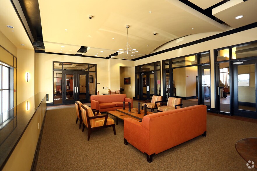 More Photos Of 10095 Washington Blvd, Laurel Apartments For Lease