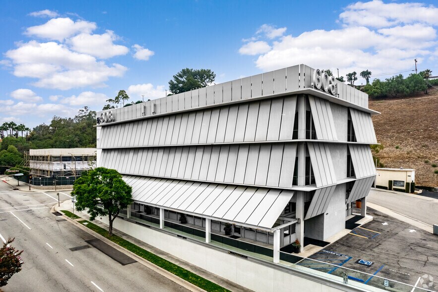 Primary Photo Of 608 Silver Spur Rd, Rolling Hills Estates Office For Lease