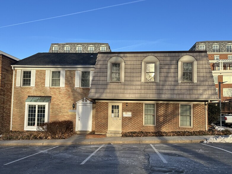 More Photos Of 1310-1312 Vincent Pl, Mc Lean Office For Sale