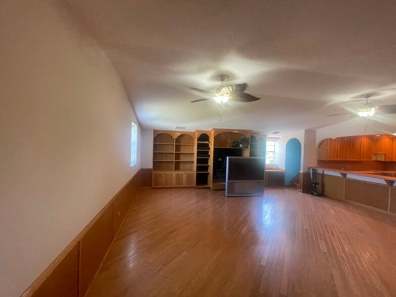 More Photos Of , Tampa Unknown For Sale