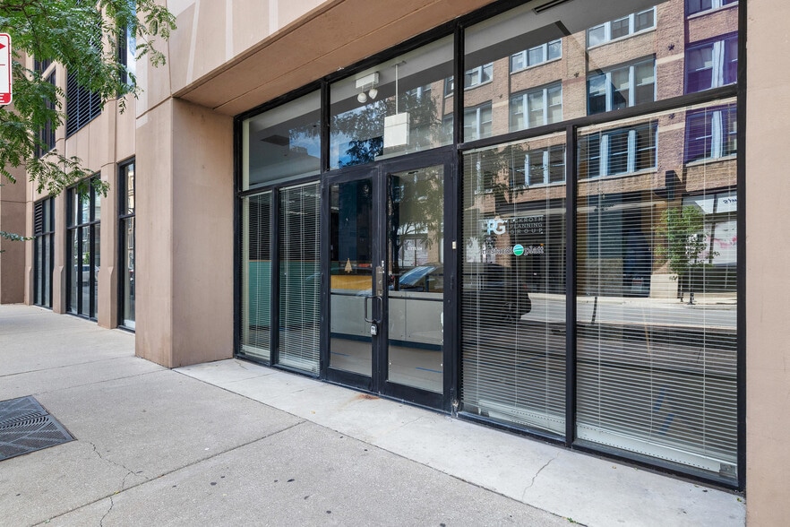 More Photos Of 435 W Erie St, Chicago Apartments For Sale