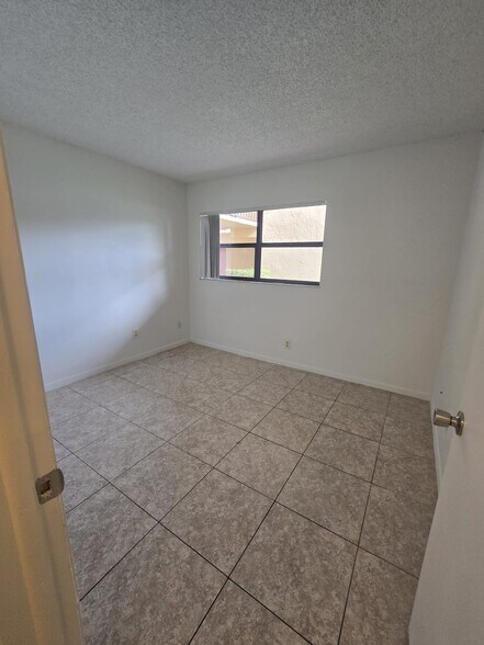 More Photos Of , Miramar Multifamily For Sale