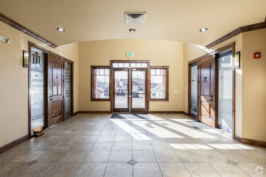 More Photos Of 623 E Fort Union Blvd, Midvale Medical For Sale