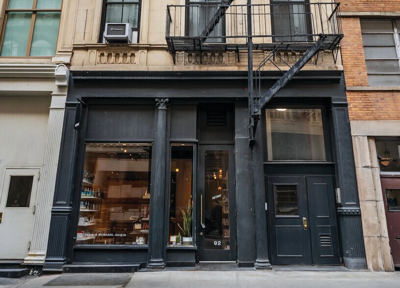 More Photos Of 92 Reade St, New York Apartments For Lease