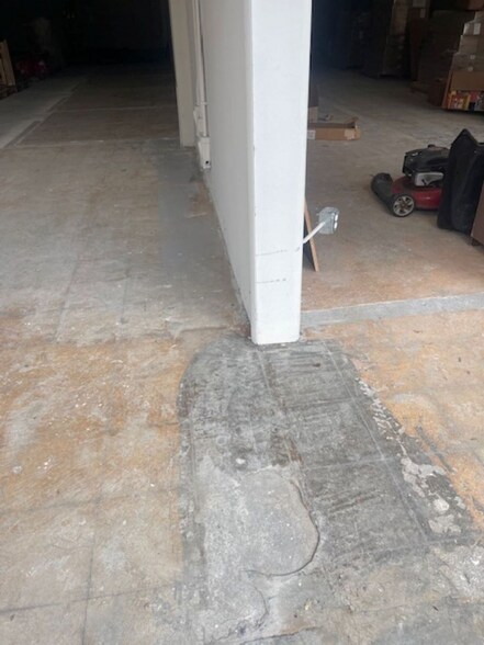 More Photos Of 104-106 North St, Auburn Freestanding For Lease