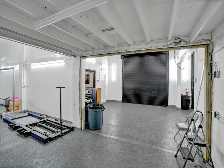 More Photos Of 15-21 NW 9th Ave, Fort Lauderdale Warehouse For Sale