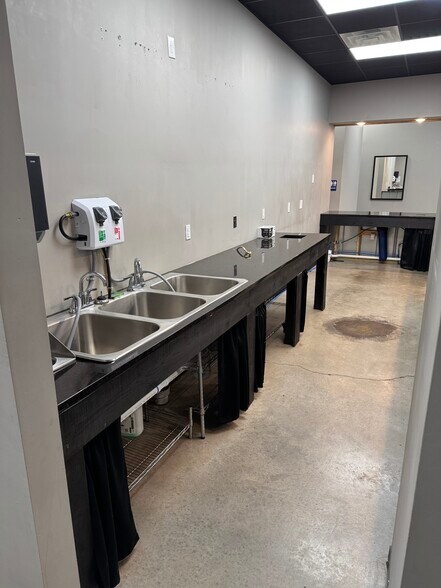 More Photos Of 260 Meridian Dr, Grovetown Storefront For Lease