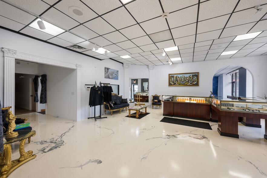 More Photos Of 651 Wyoming Ave, Kingston Freestanding For Lease