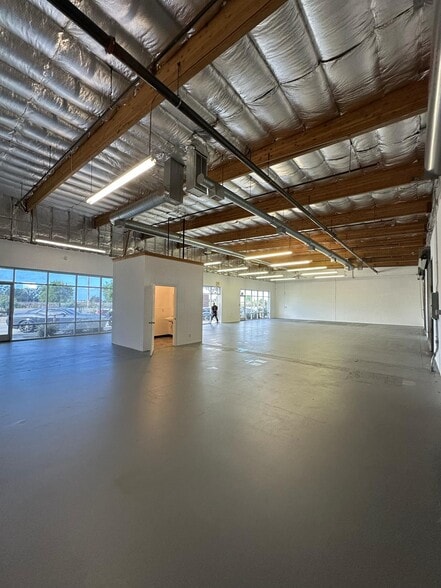 More Photos Of 1625 Main St, Oakley Storefront For Lease