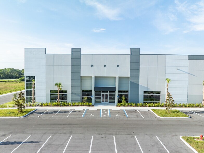 More Photos Of 6939 LTC Pky, Port Saint Lucie Unknown For Lease
