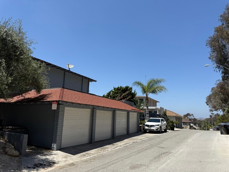 More Photos Of 332 S El Camino Real, Oceanside Apartments For Sale