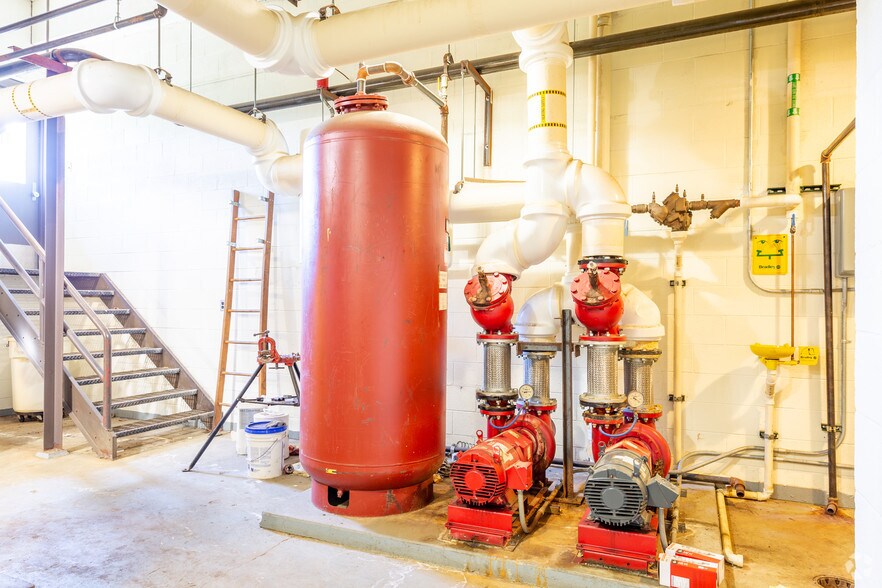 More Photos Of 1890 E Apple Ave, Muskegon Assisted Living For Sale