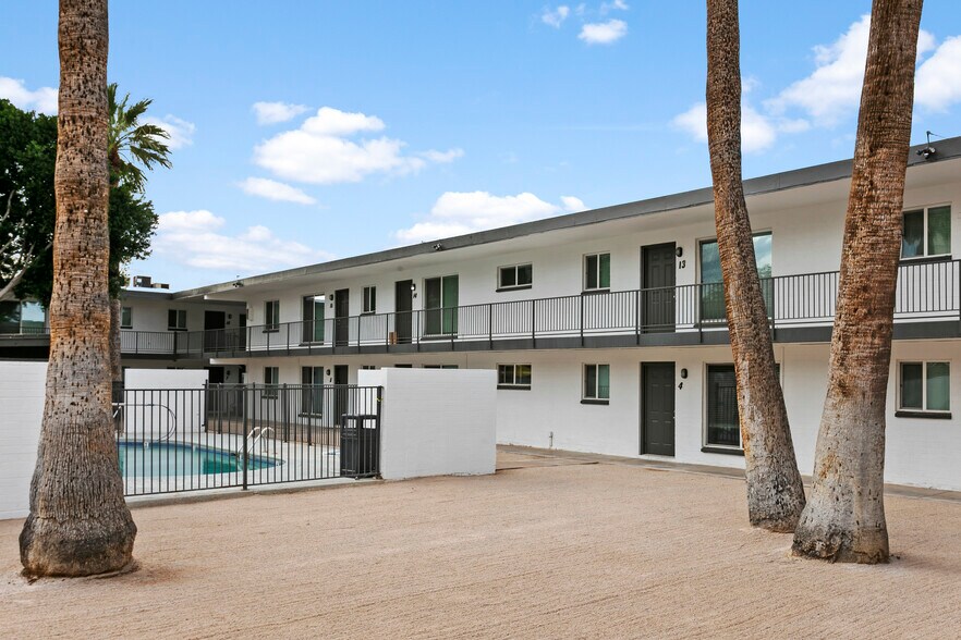 More Photos Of 2014 W Berridge Ln, Phoenix Apartments For Sale