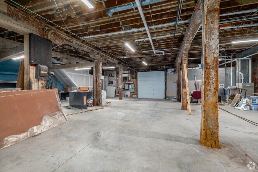 More Photos Of 1720 Columbus Rd, Cleveland Office Residential For Sale
