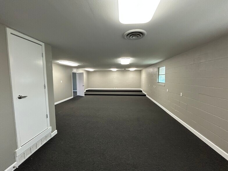 More Photos Of 3120-3122 E Lancaster Ave, Fort Worth Storefront Retail Office For Lease