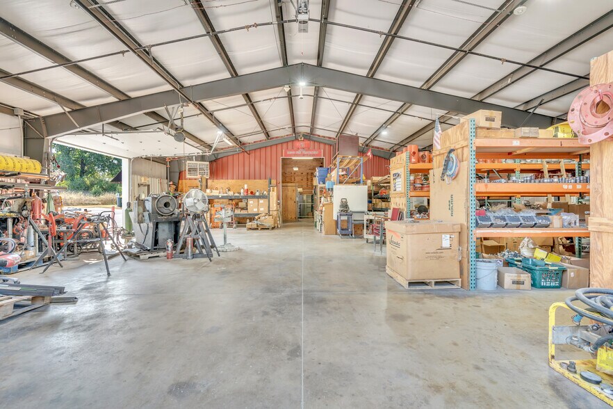 More Photos Of 3446 Wagon Wheel Rd, Springdale Light Manufacturing For Lease