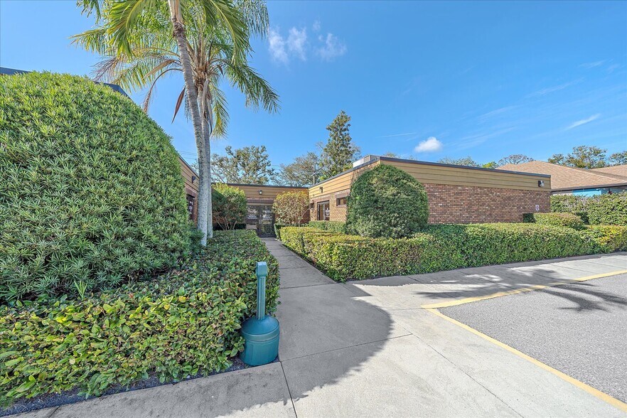 More Photos Of 1872 Tamiami Trl S, Venice Office For Sale