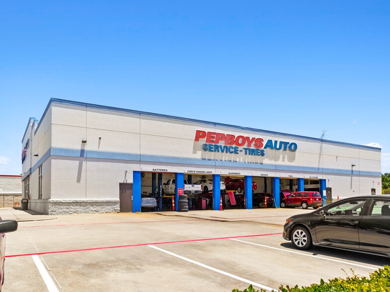 More Photos Of 10225 S Highway 6, Sugar Land Freestanding For Sale