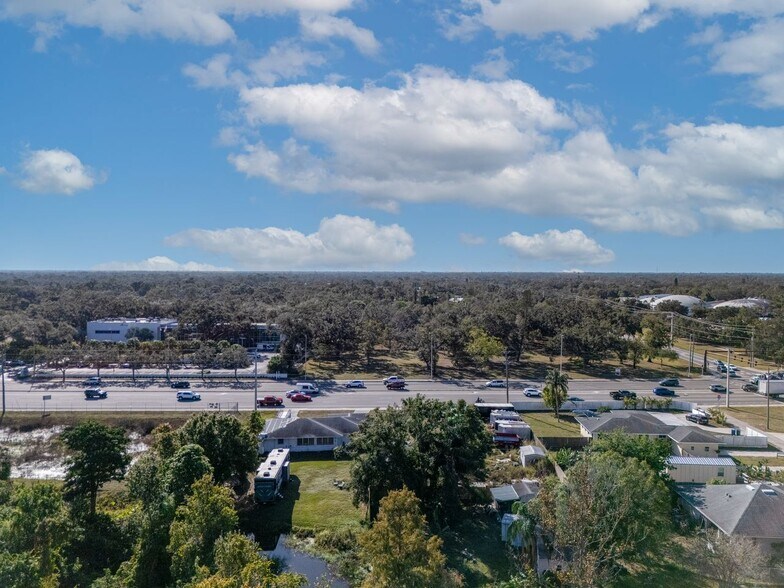 More Photos Of 4431 Fruitville Rd, Sarasota Office For Sale