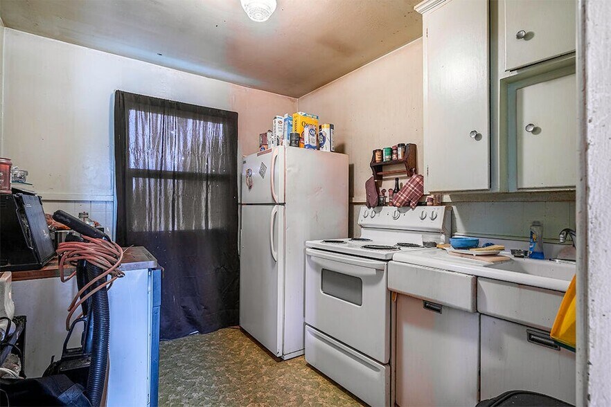 More Photos Of 144 Reager St, Medford Apartments For Sale