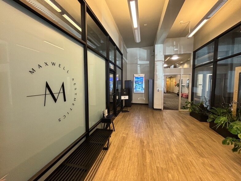 More Photos Of 223 Commercial St NE, Salem Storefront Retail Office For Lease