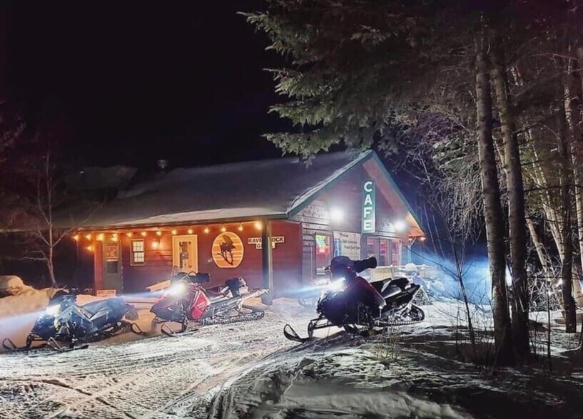 Primary Photo Of 205 Fireweed Ln, Grand Marais Hotel For Sale