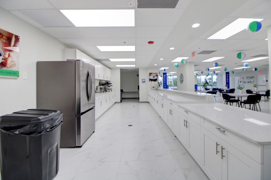 More Photos Of 304 N Krome Ave, Homestead Medical For Lease