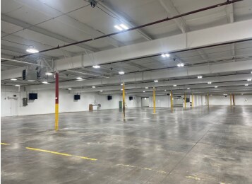 More Photos Of 402 N Main St, Walworth Warehouse For Lease