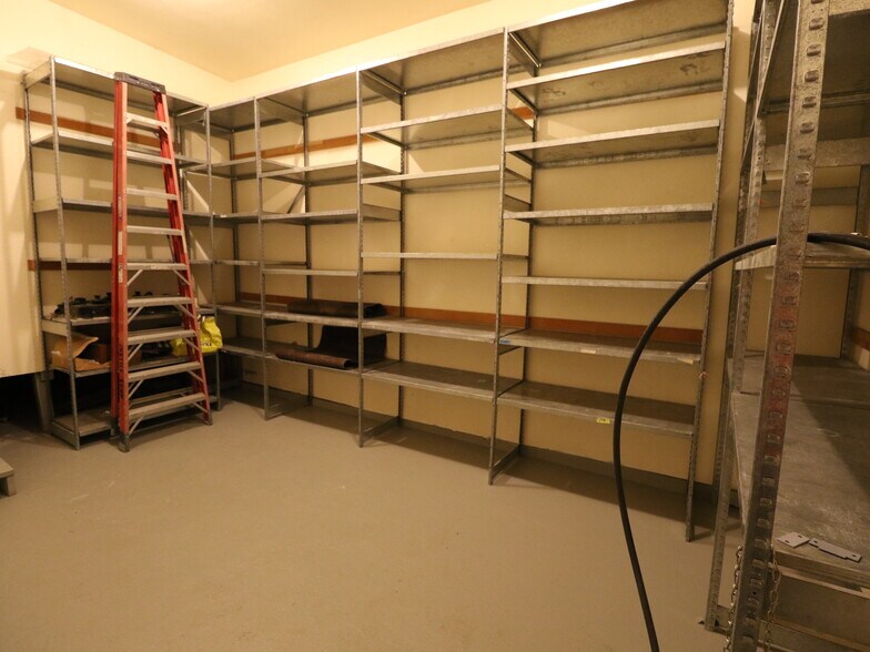 More Photos Of 3337 SE Hawthorne Blvd, Portland Office For Lease