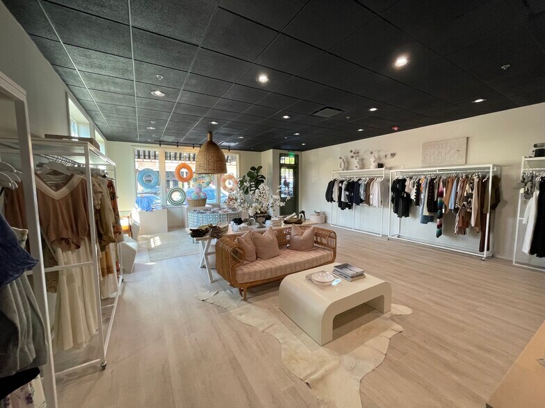 More Photos Of 2003 Cahaba Rd, Mountain Brook Freestanding For Lease