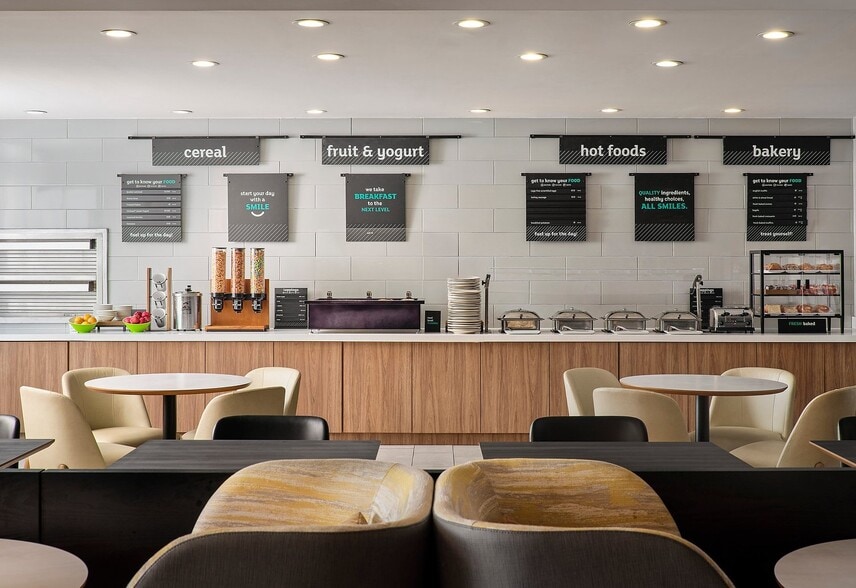 More Photos Of 100 N Frontage Rd, Meridian Hotel For Sale