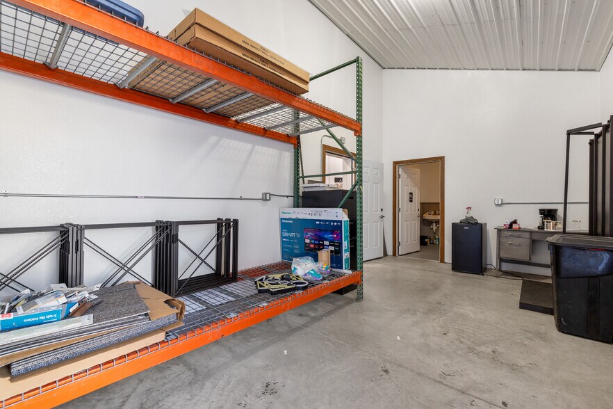 More Photos Of 320 S 26th St, Spearfish Storefront Retail Office For Sale