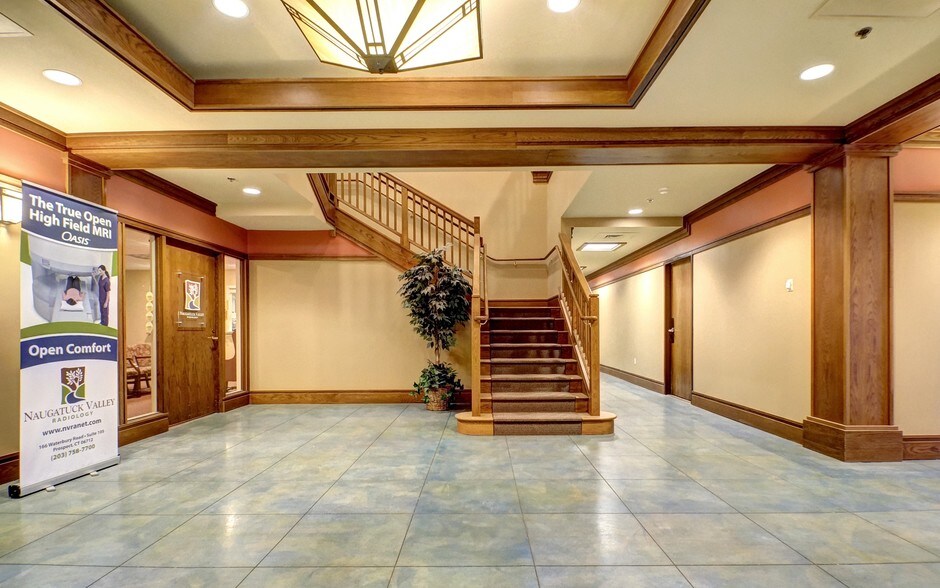 More Photos Of 166 Waterbury Rd, Prospect Medical For Lease