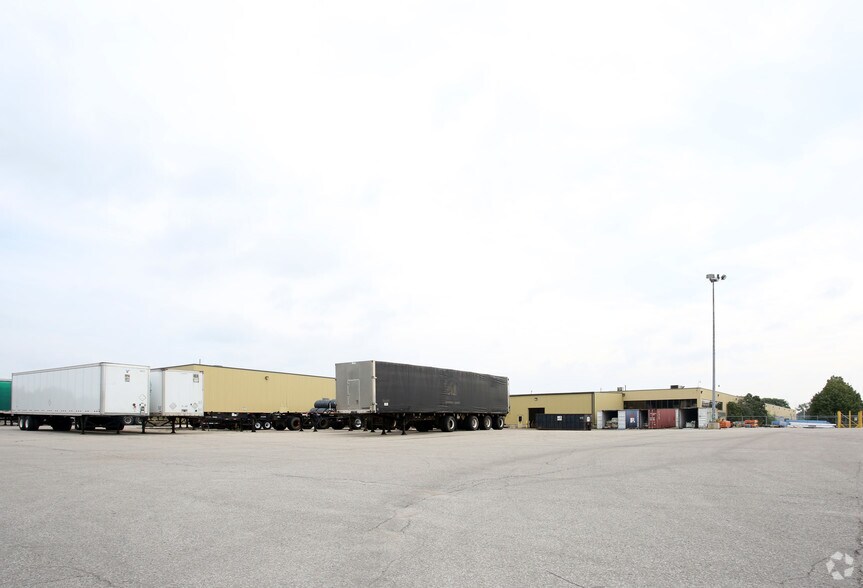 More Photos Of 501 Manitou Dr, Kitchener Manufacturing For Lease