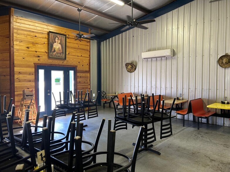 More Photos Of 9318 US Highway 59 N, Atlanta Specialty For Sale