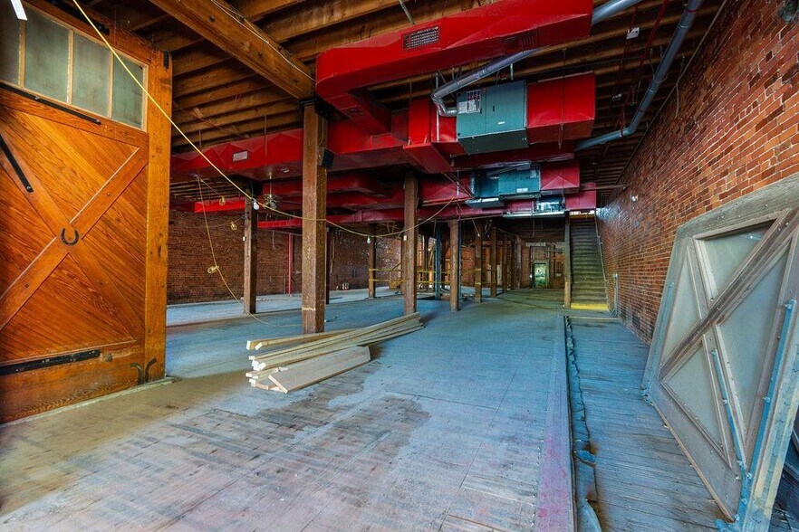 More Photos Of 15 E California Ave, Oklahoma City Restaurant For Sale