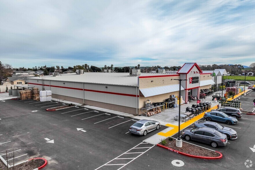 More Photos Of 115 Sunset Ave, Suisun City General Retail For Lease