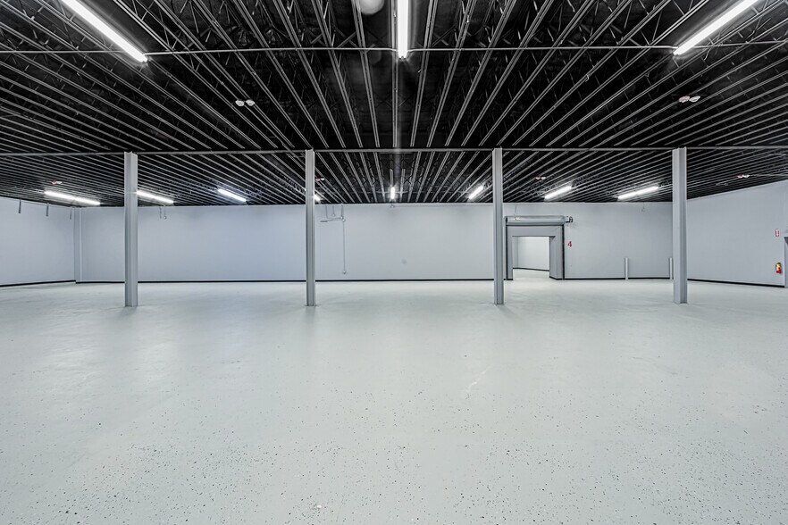 More Photos Of 102 S Shaver St, Pasadena Warehouse For Lease