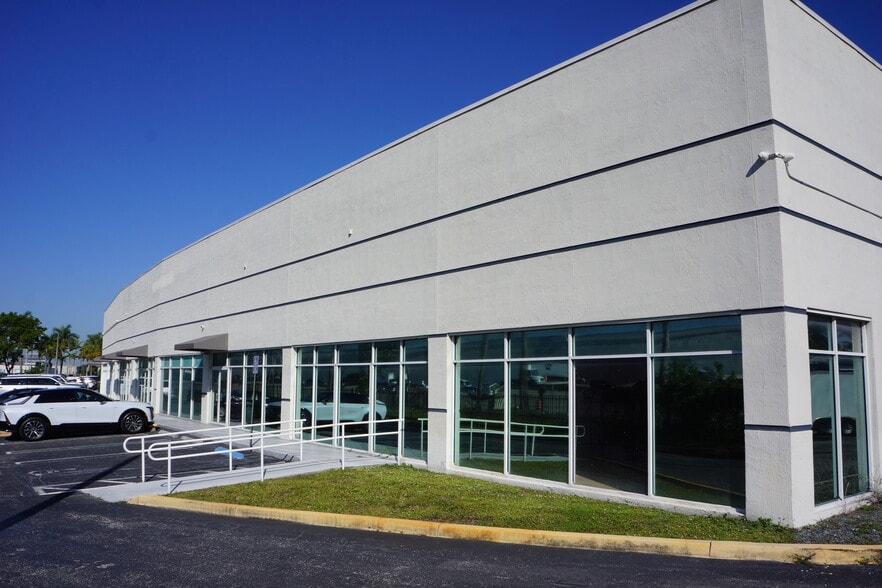 Primary Photo Of 755-833 NW 167th St, Miami Flex For Lease
